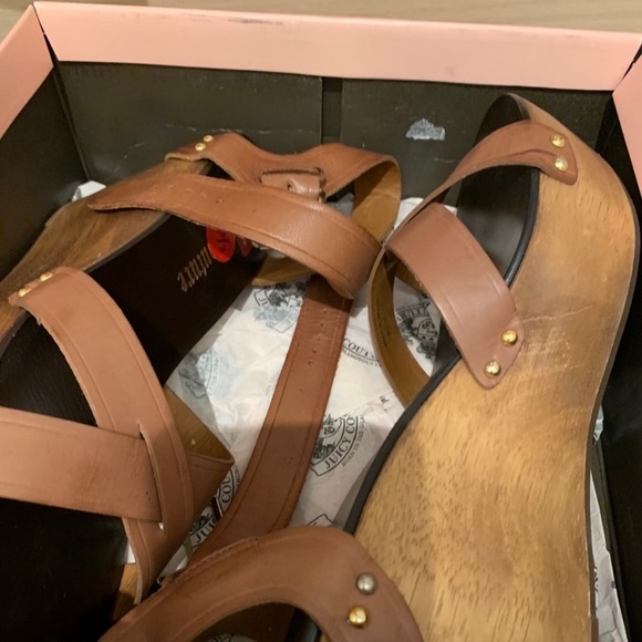 NWT Juicy Couture Wedge Sandals - Picture 2 of 5